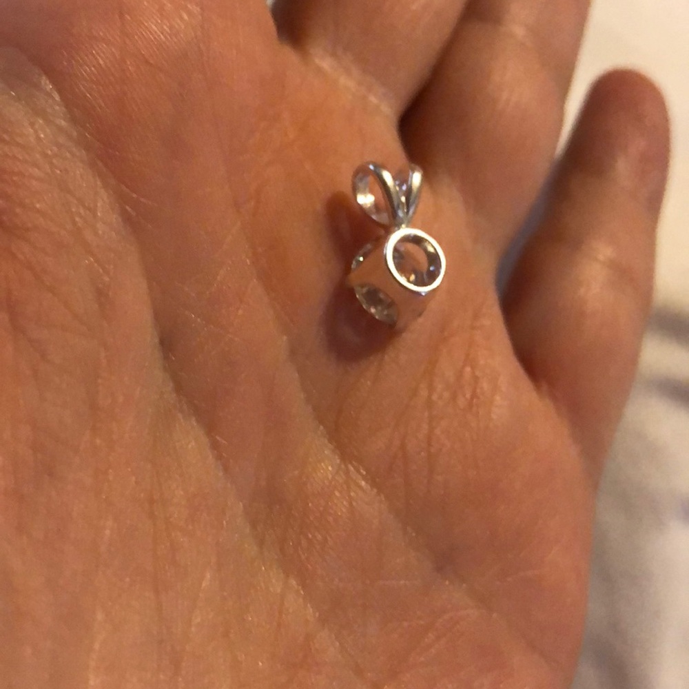 2ct D, VVS1 Moissanite Pendant - Argentium Silver - Picture 11 of 15